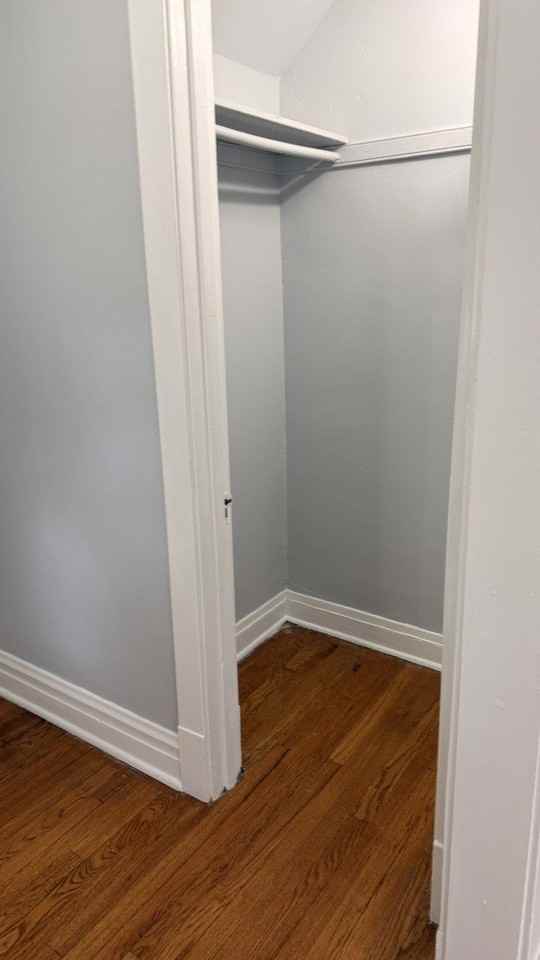 846 Circle Ave #1 - Photo 4 of 19