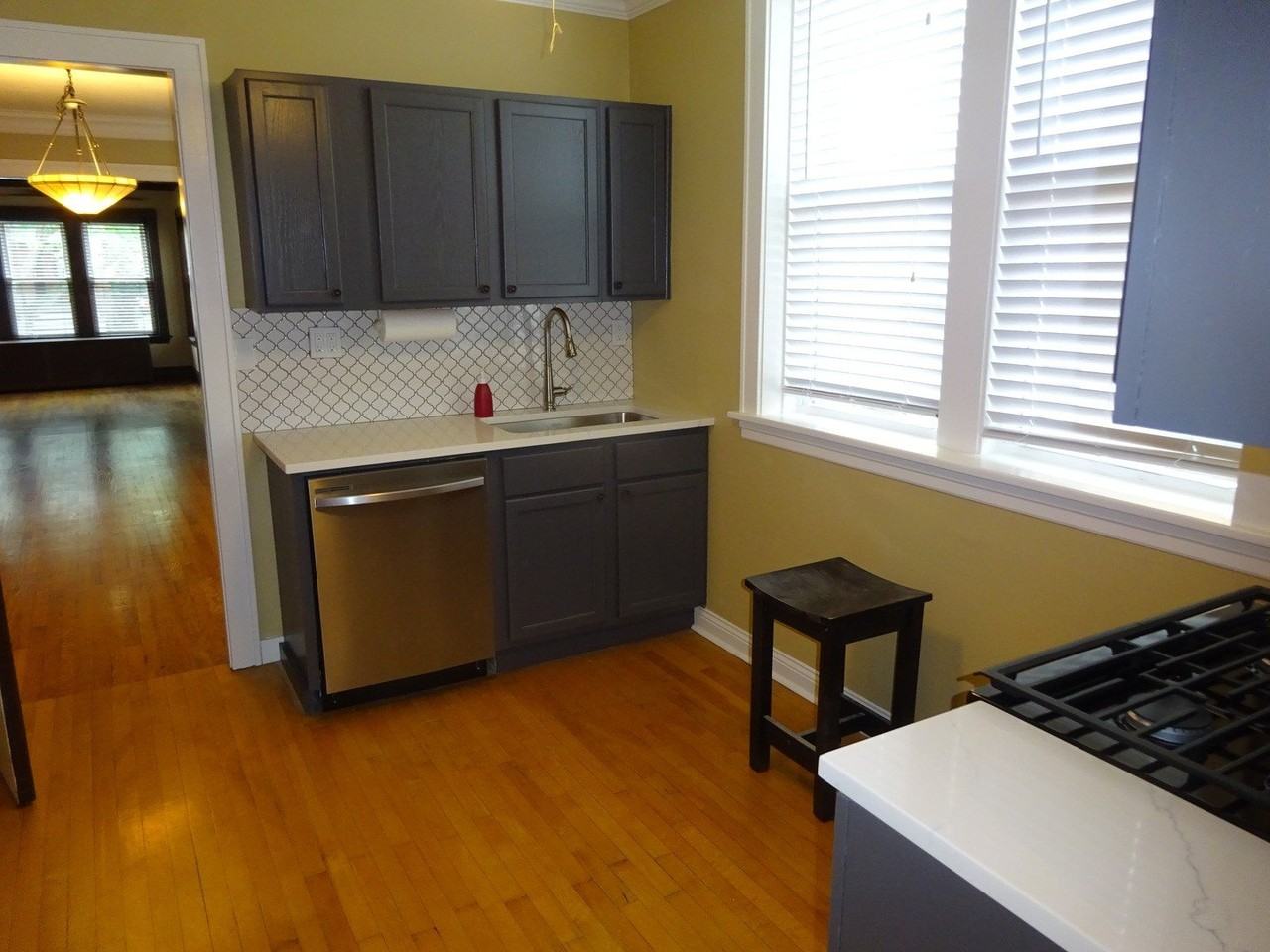 5314 W Leland Ave #1 - Photo 7 of 21
