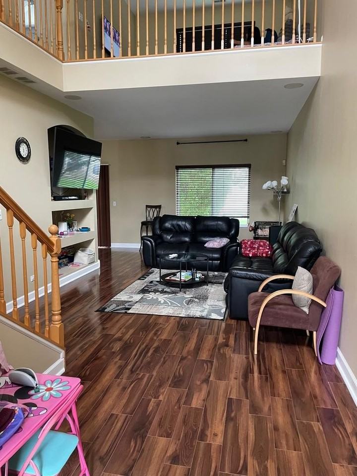 2277 Stoughton Dr - Photo 3 of 24