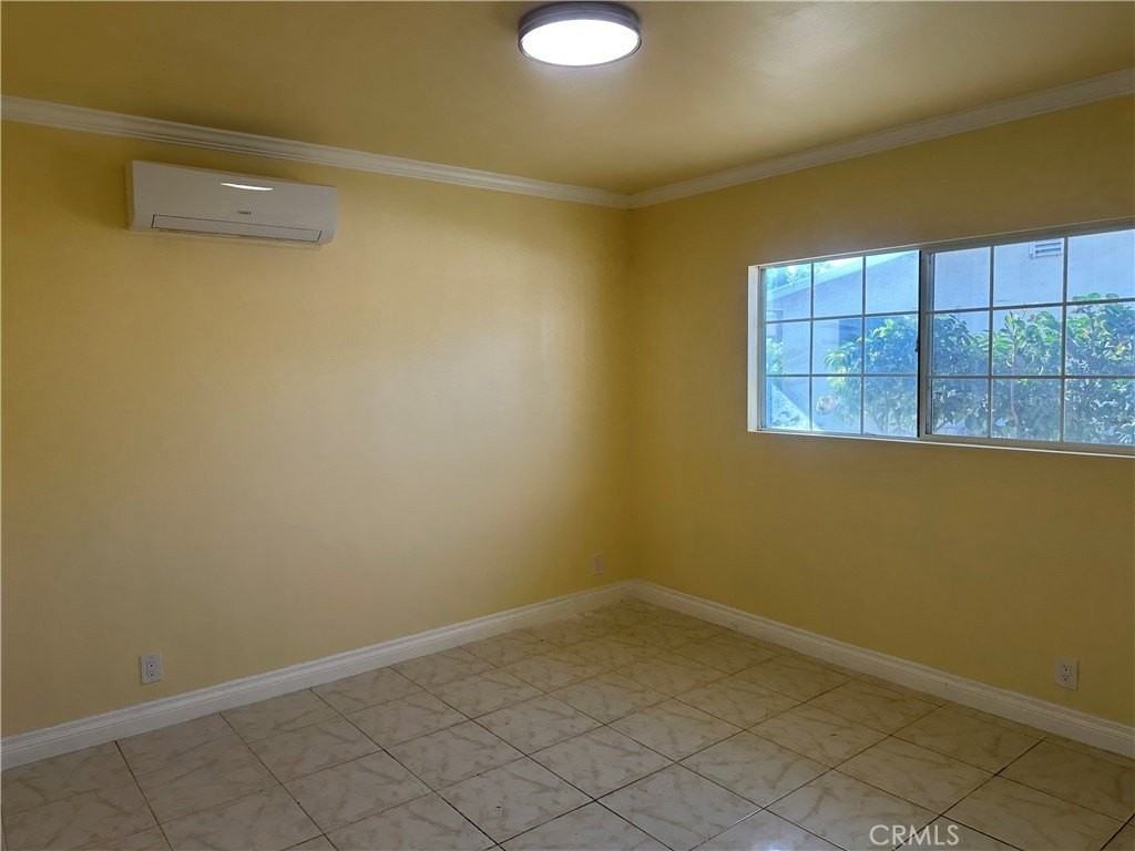 10534 Daines Dr - Photo 5 of 11