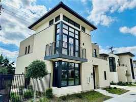 featured image of 511 N Santa Anita Ave