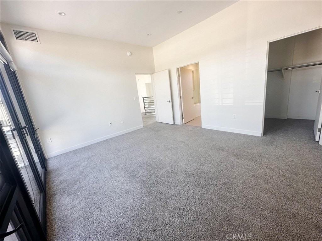 511 N Santa Anita Ave - Photo 6 of 8