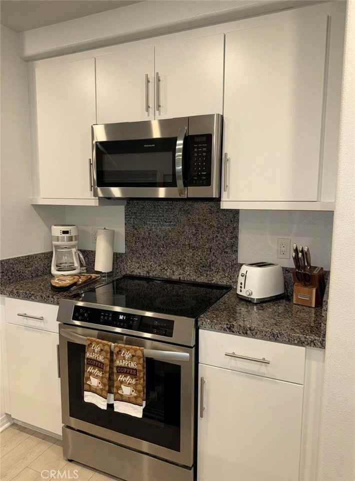 7114 Olive Grove St - Photo 3 of 10