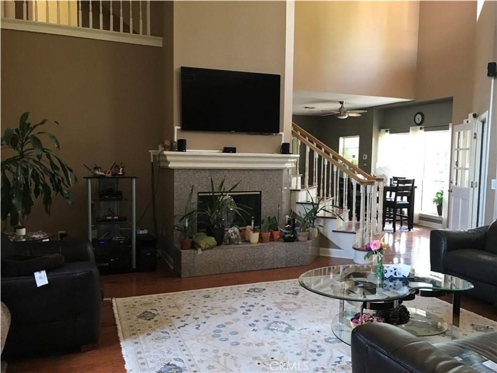 1534 Brookside Ave - Photo 2 of 13