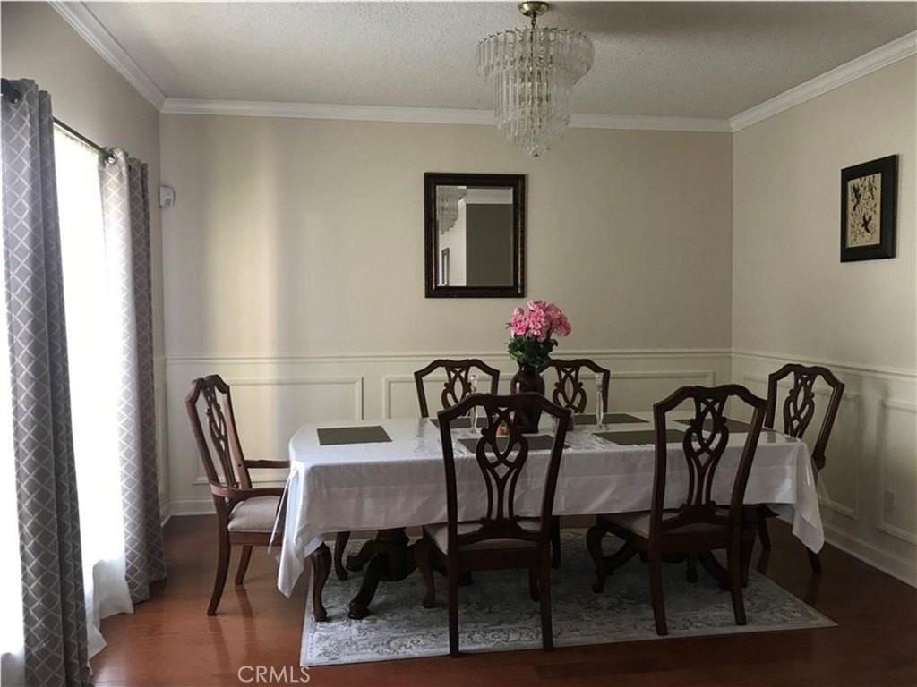 1534 Brookside Ave - Photo 4 of 13