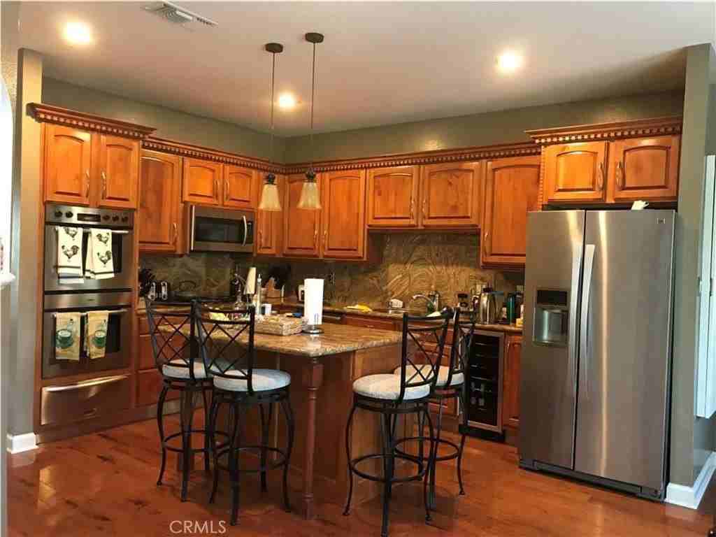 1534 Brookside Ave - Photo 5 of 13