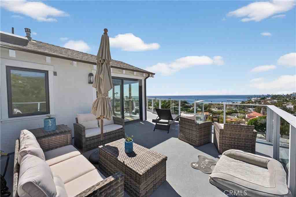 405 Blumont St - Photo 3 of 50