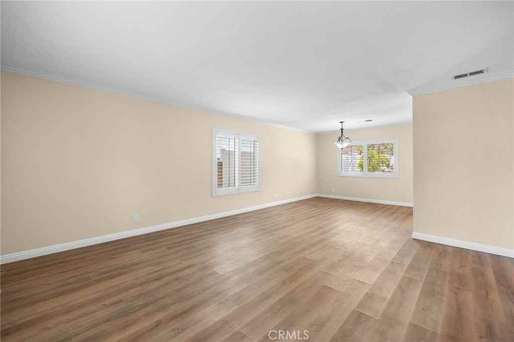 23239 Forest Canyon Dr - Photo 4 of 33
