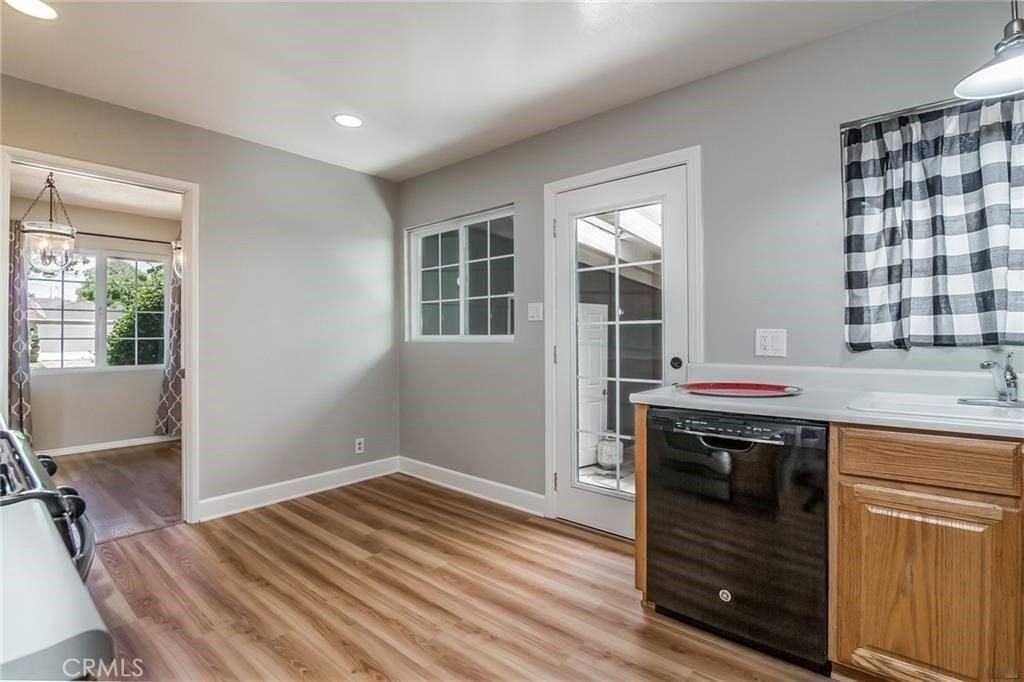 1210 E Oakmont Ave - Photo 7 of 17