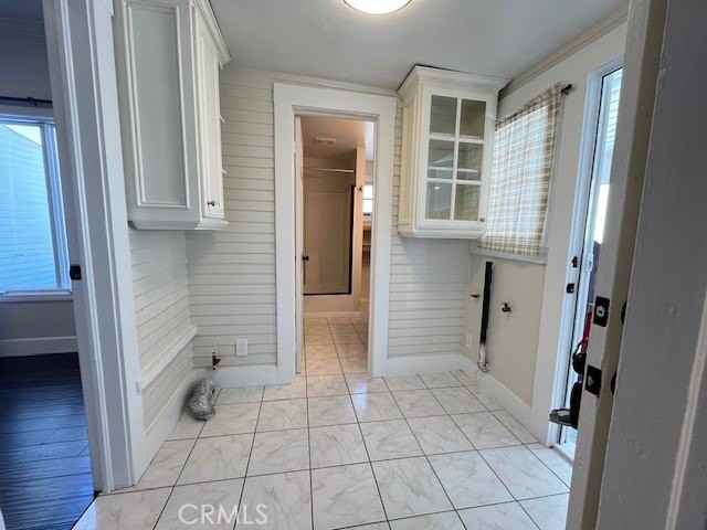 320 S Broadway #B - Photo 7 of 15