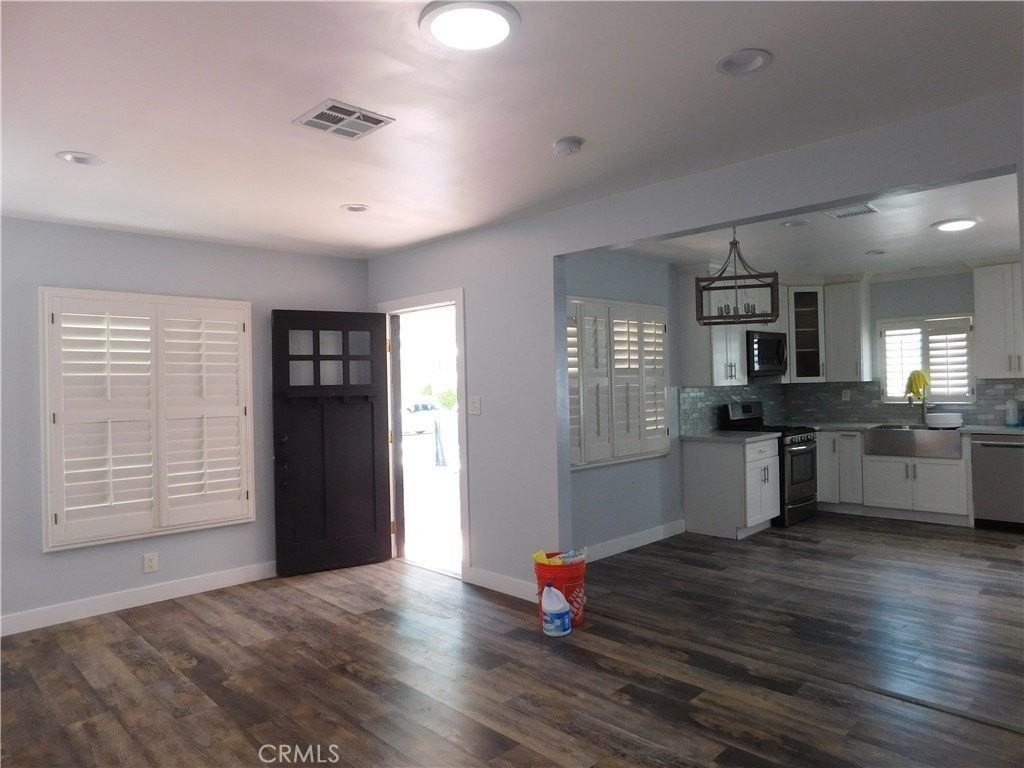 10414 Dorothy Ave - Photo 6 of 12