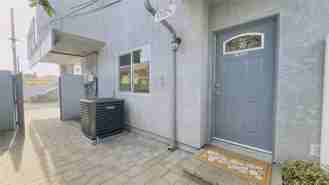 6719 Vineland 1/2 - Photo 1 of 1