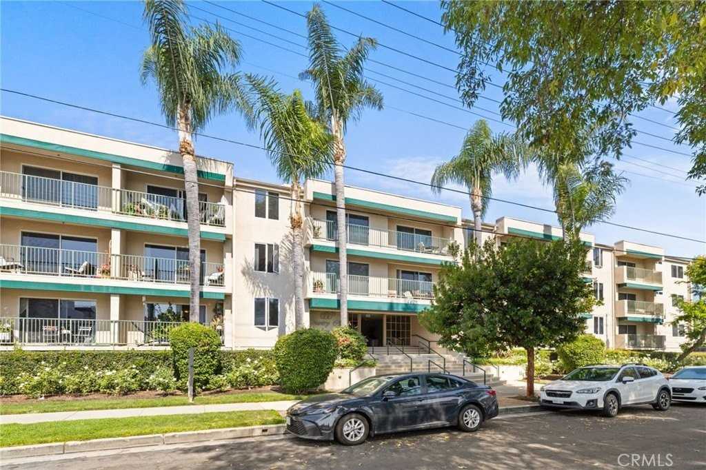 4501 Cedros Ave #230 - Photo 4 of 42