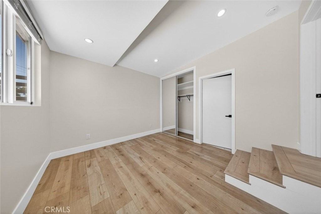 11840 Arminta St - Photo 7 of 50