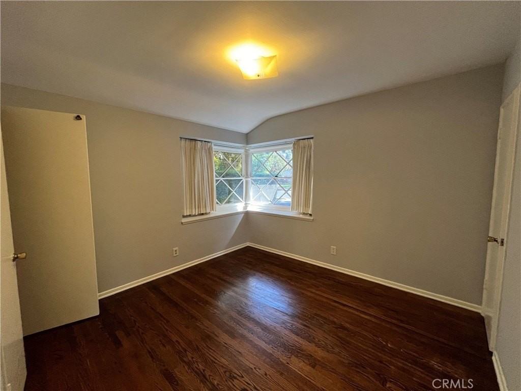 22607 Collins St - Photo 7 of 15