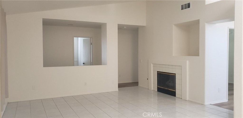 3080 Hampton Ave - Photo 6 of 13