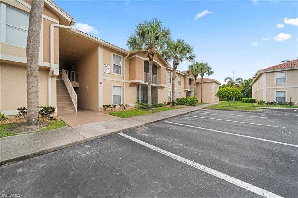 8235 Ibis Club Dr #309 - Photo 3 of 49