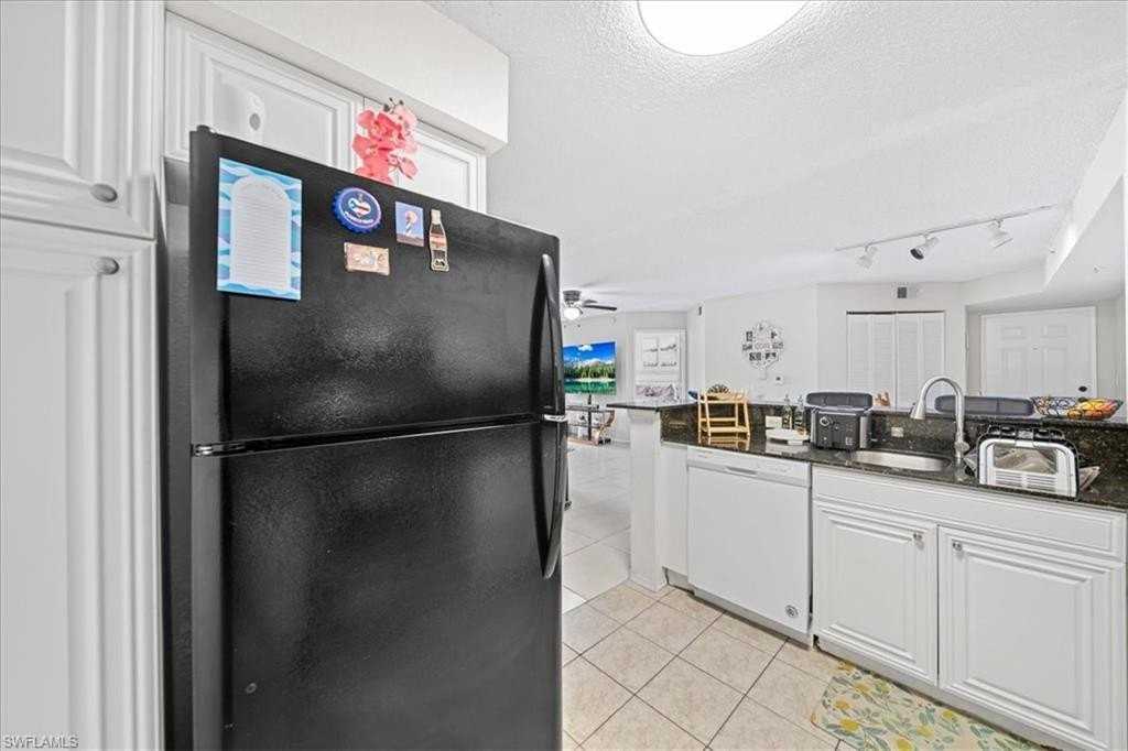 8235 Ibis Club Dr #309 - Photo 6 of 49