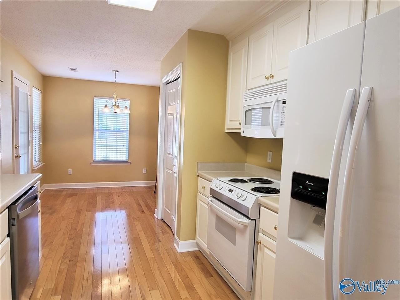 5308 Frankford Dr Se - Photo 7 of 20