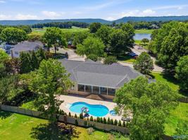 featured image of 2704 Hampton Cove Way Se