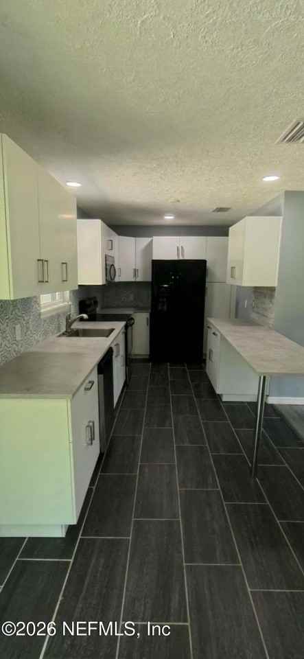 7559 Monongahela Ave - Photo 4 of 29