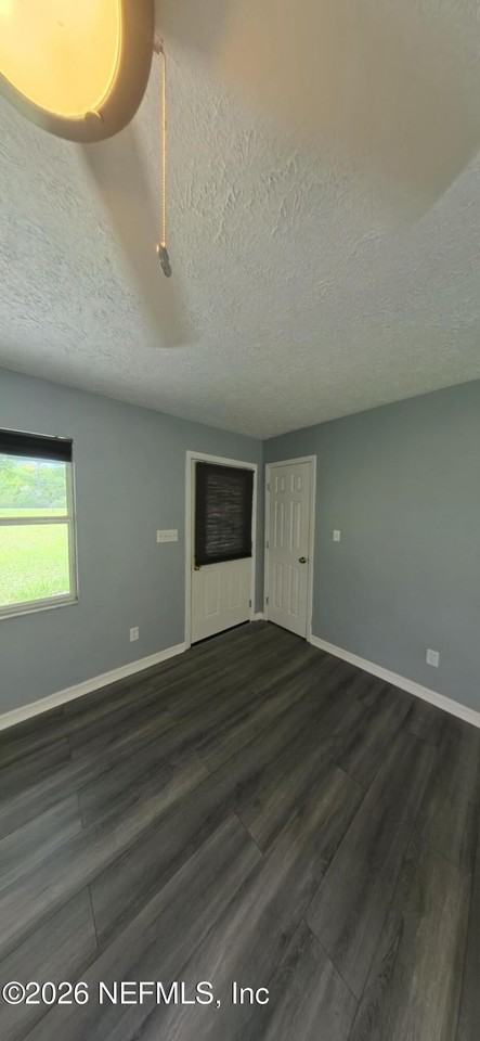 7559 Monongahela Ave - Photo 6 of 29