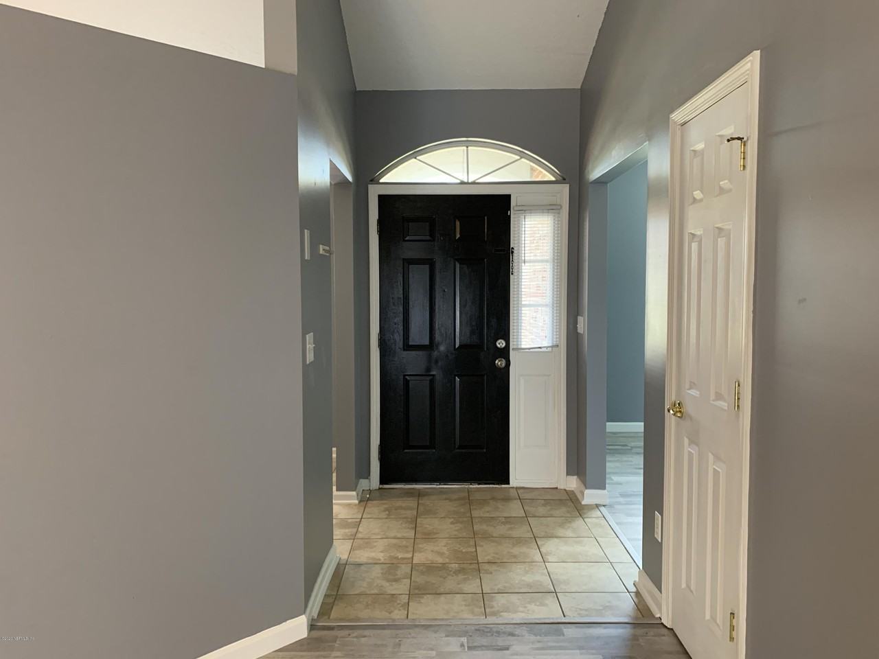 12018 Sunchase Dr - Photo 2 of 21