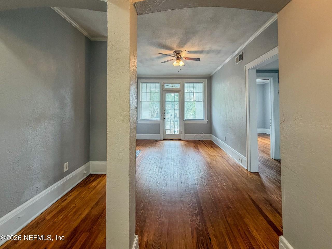 2359 Oak St #2 - Photo 3 of 13
