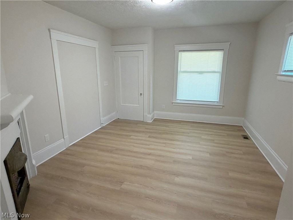 10524 Lee Ave - Photo 6 of 15