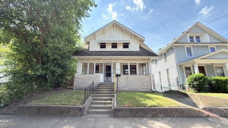 200 Jesse Ave - Photo 2 of 6