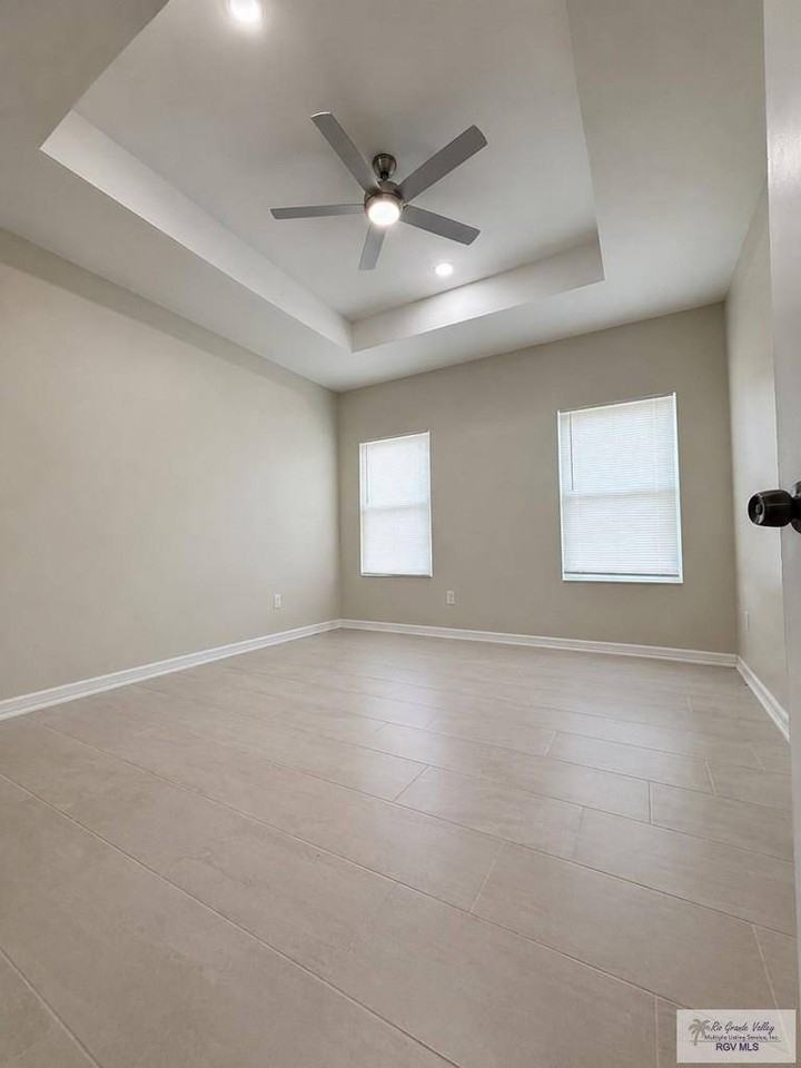 3730 Avenida Residencial - Photo 6 of 17