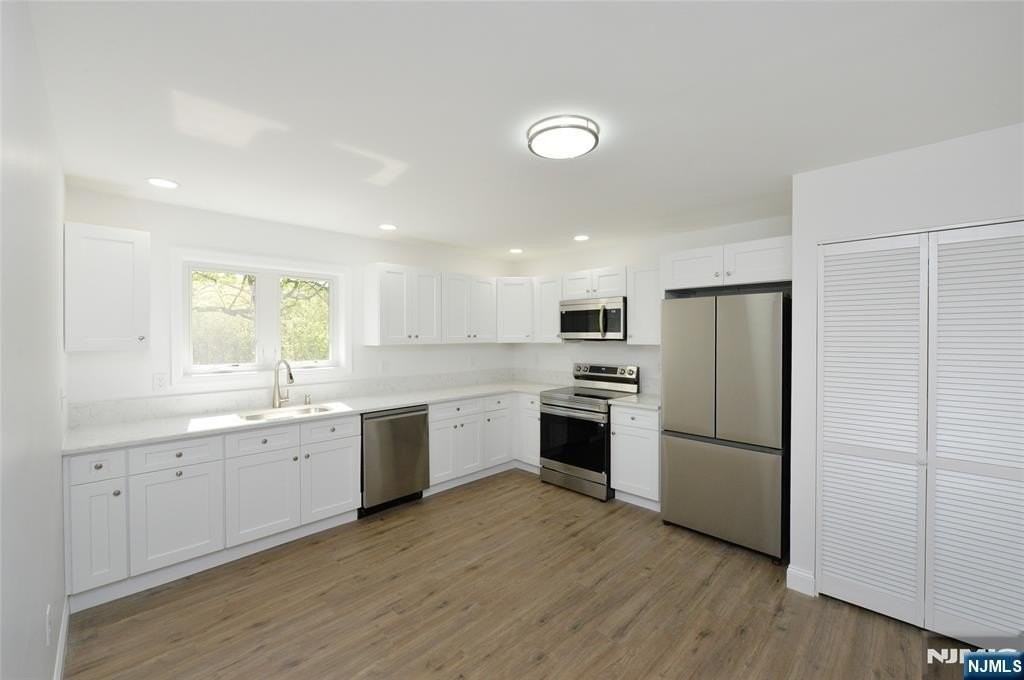 385 Goffle Rd #2ndFL - Photo 4 of 11