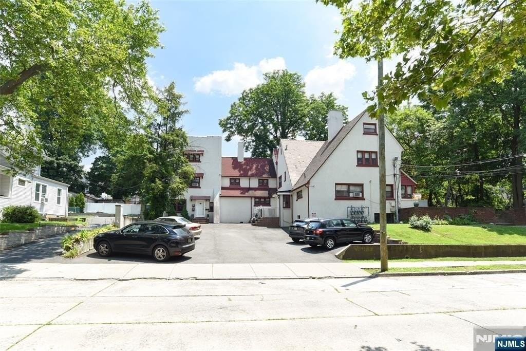 285 Orchard Ter #C1