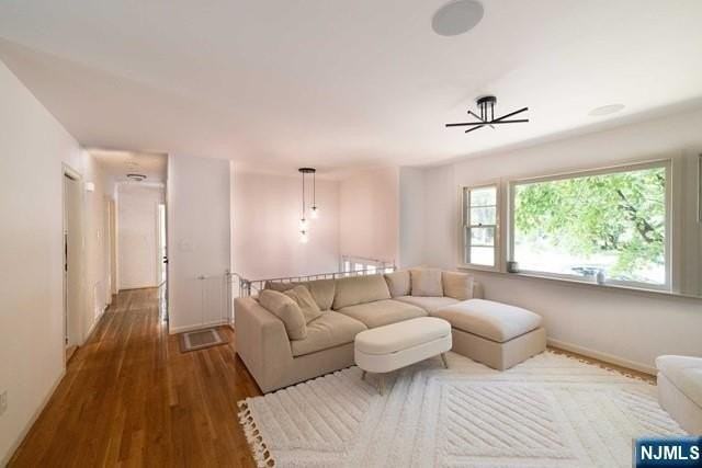 138 Grant Ave - Photo 2 of 23