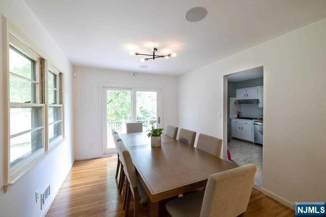 138 Grant Ave - Photo 5 of 23