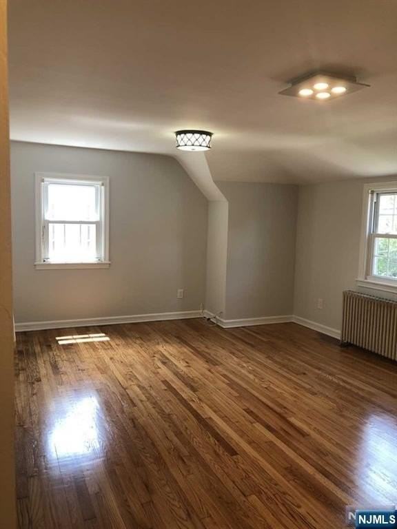 3-33 31st St #2ndFL - Photo 2 of 12