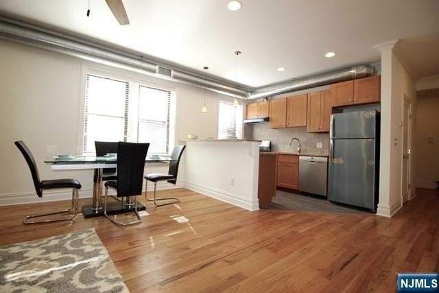 855 Broad Ave #25 - Photo 2 of 29