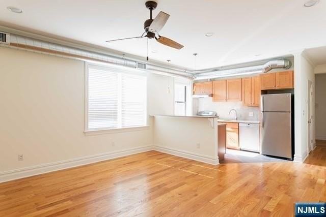 855 Broad Ave #25 - Photo 4 of 29