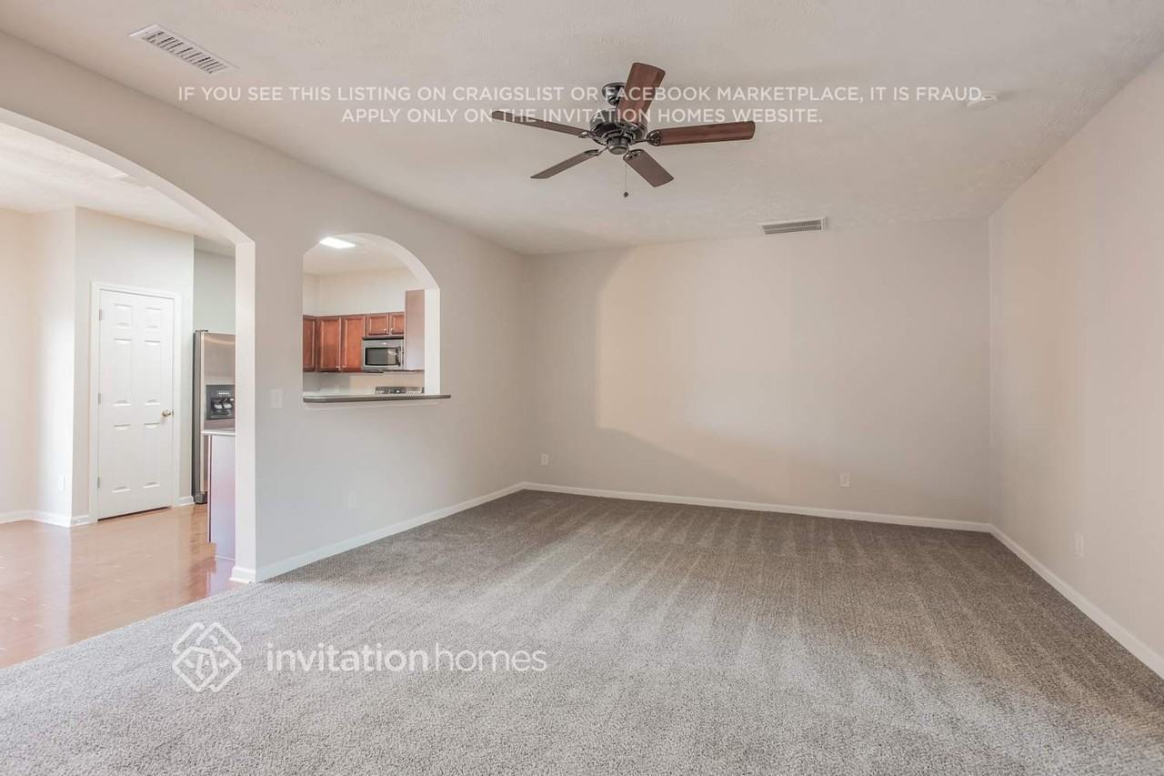 8712 Ambonnay Dr - Photo 3 of 16