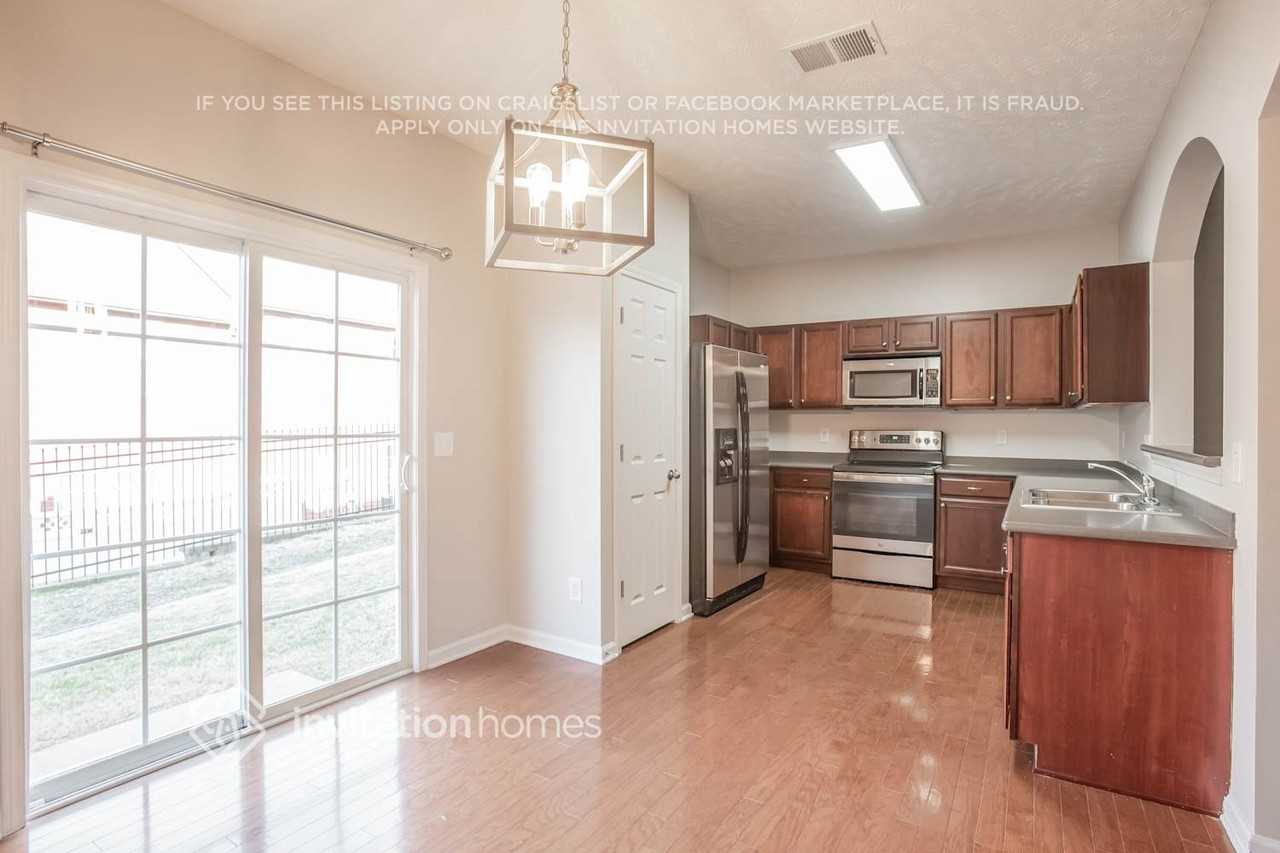 8712 Ambonnay Dr - Photo 5 of 16
