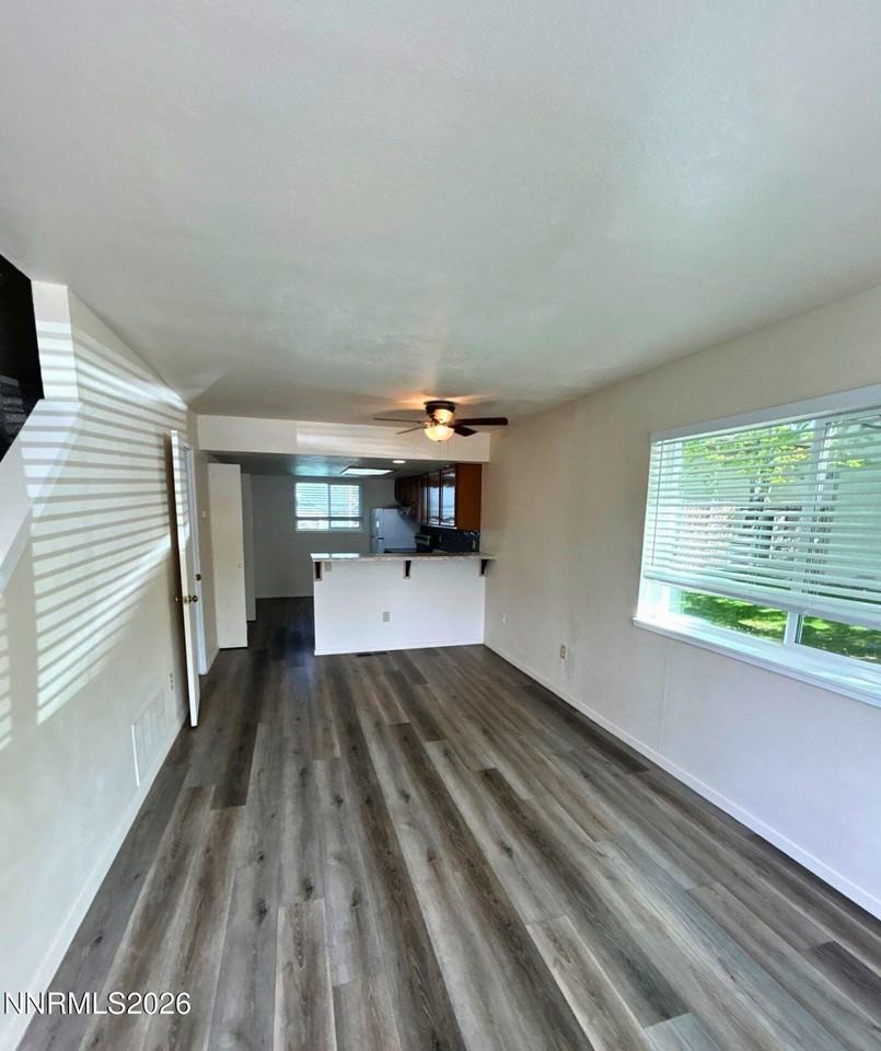 3673 Grant Dr Apt C - Photo 2 of 11
