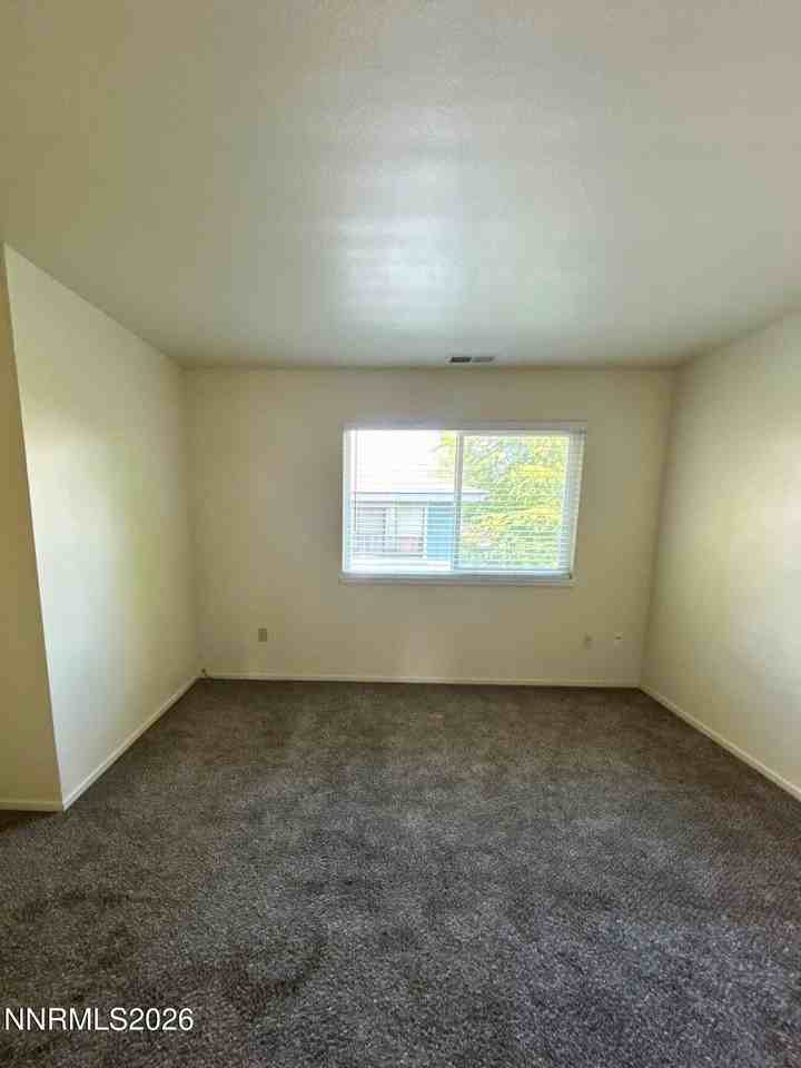 3673 Grant Dr Apt C - Photo 6 of 11