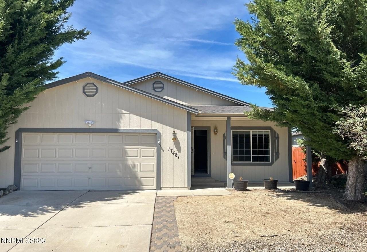 17481 Crystal Canyon Blvd - Photo 2 of 15