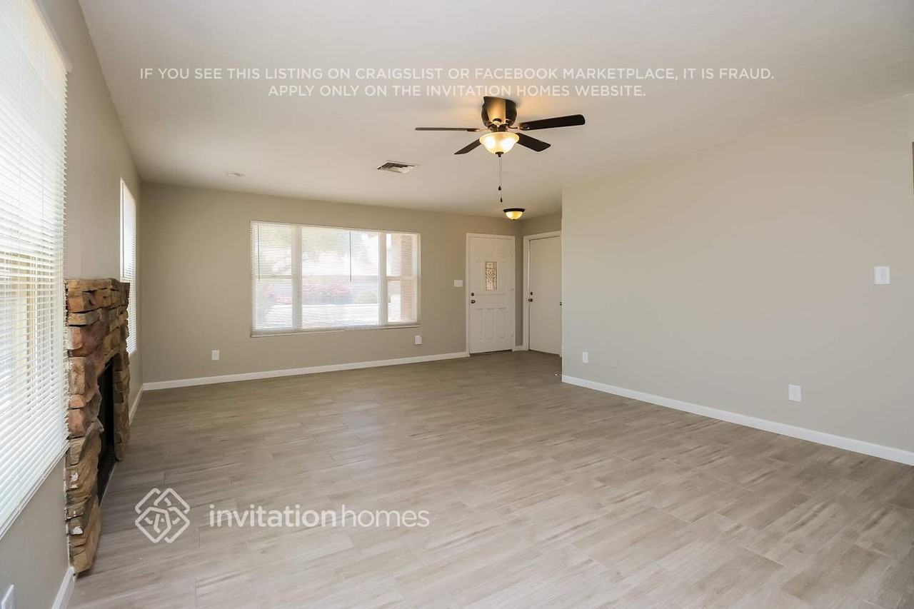 5770 W Frye Rd - Photo 3 of 16