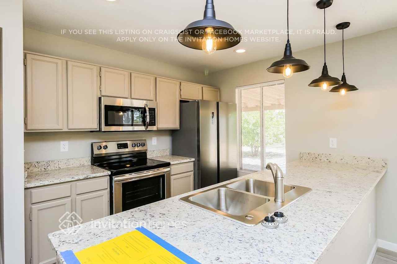 5770 W Frye Rd - Photo 6 of 16