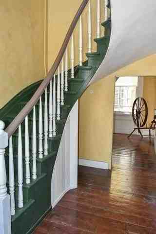 1463 Annunciation St #B - Photo 2 of 16