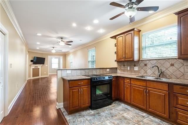1718 Burdette St #B - Photo 7 of 18