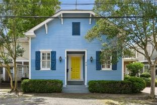 818 Constantinople St - Photo 1 of 1