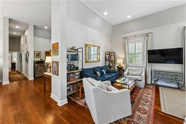 818 Constantinople St - Photo 4 of 25
