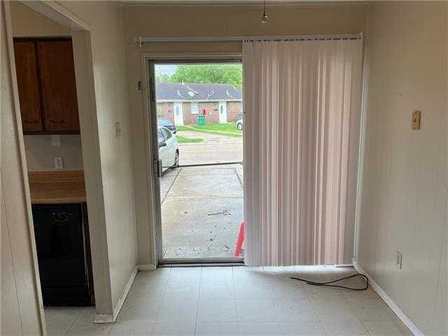 2504 Longwood Dr #A - Photo 3 of 6